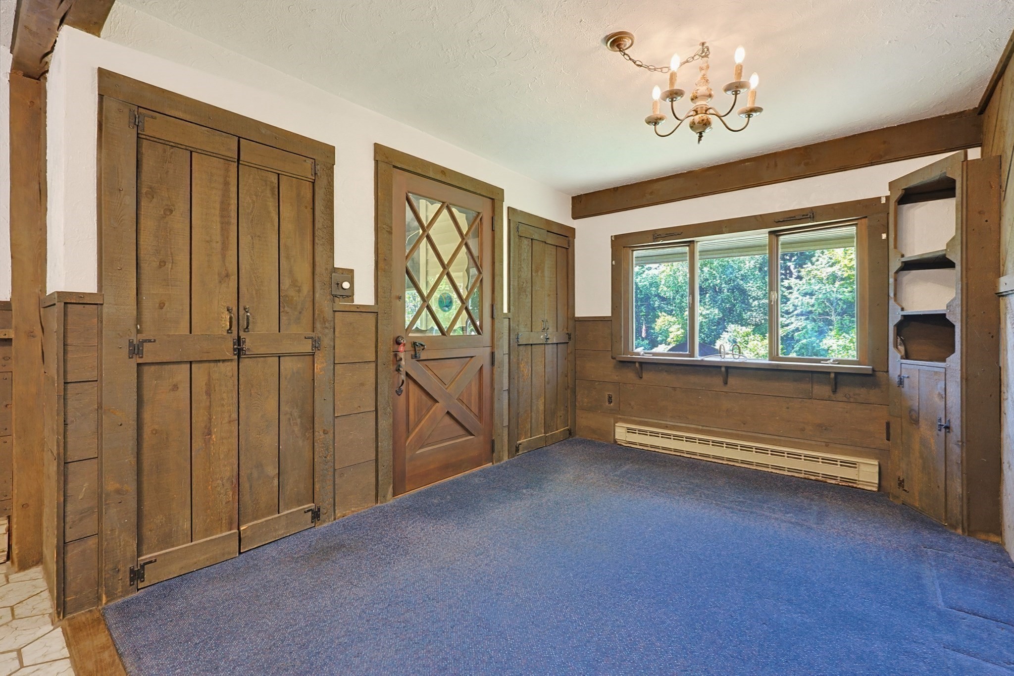 1075 West Brookfield Road Property Photo 4
