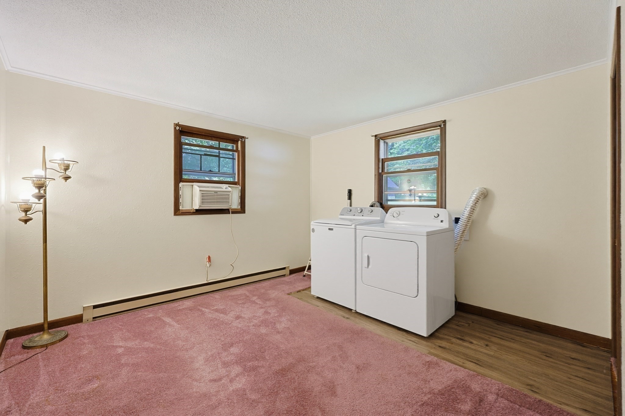 1075 West Brookfield Road Property Photo 14