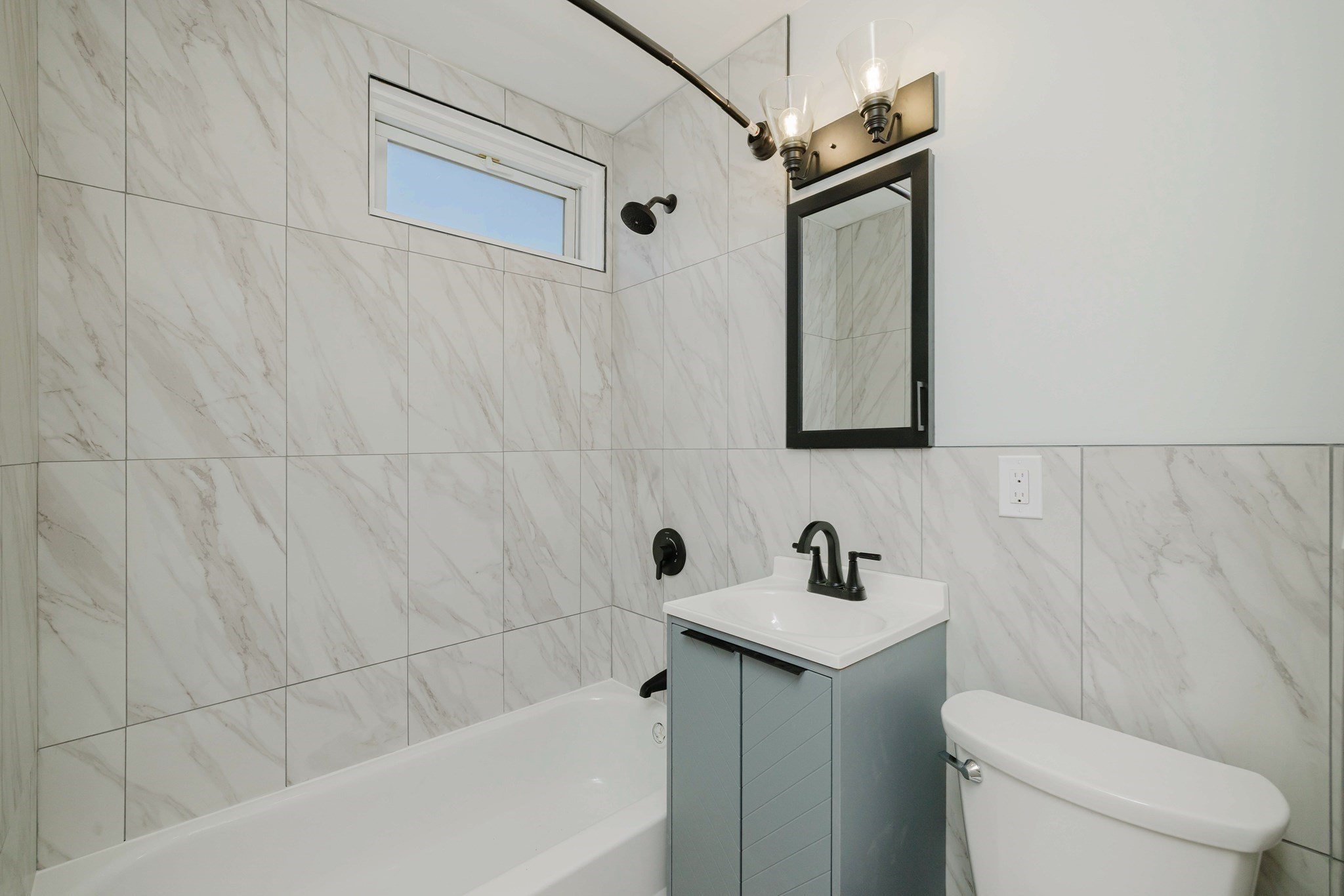 172 Nashua St Property Photo 8