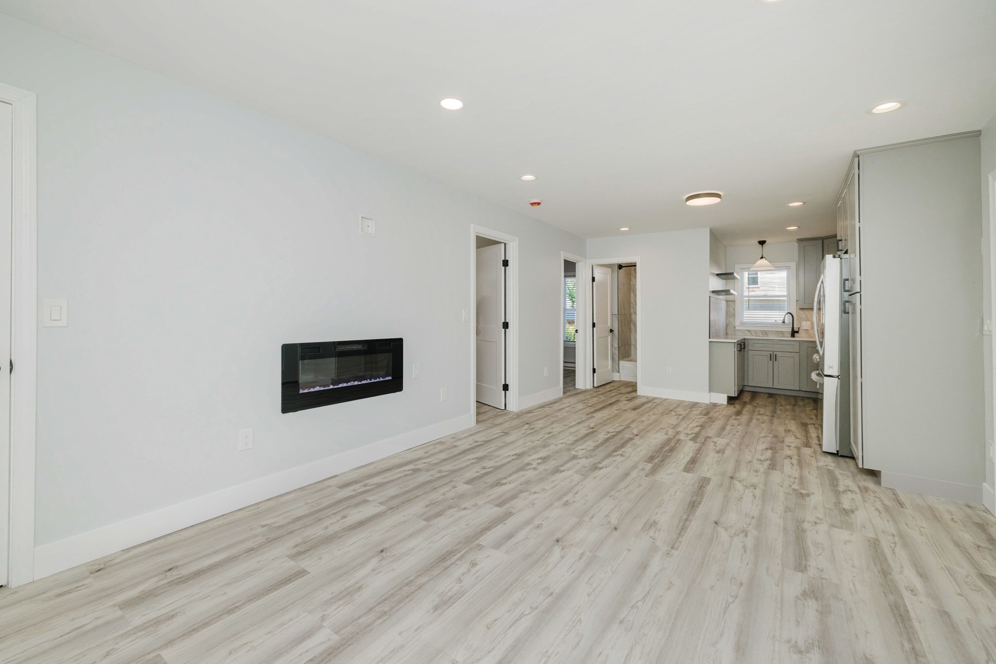172 Nashua St Property Photo 10