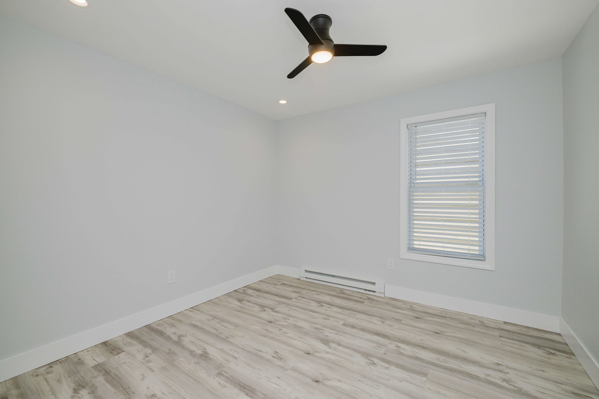 172 Nashua St Property Photo 14