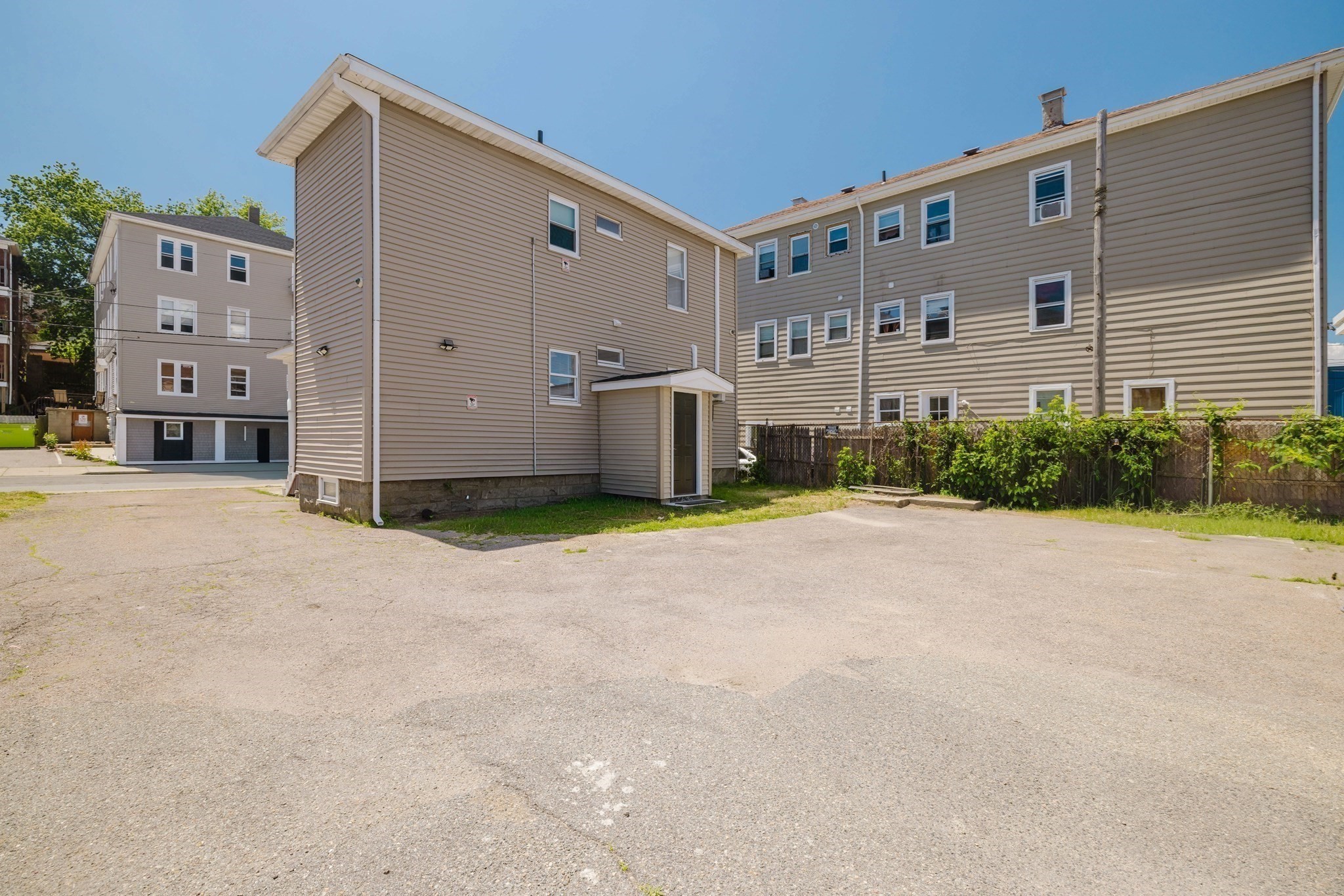 172 Nashua St Property Photo 42