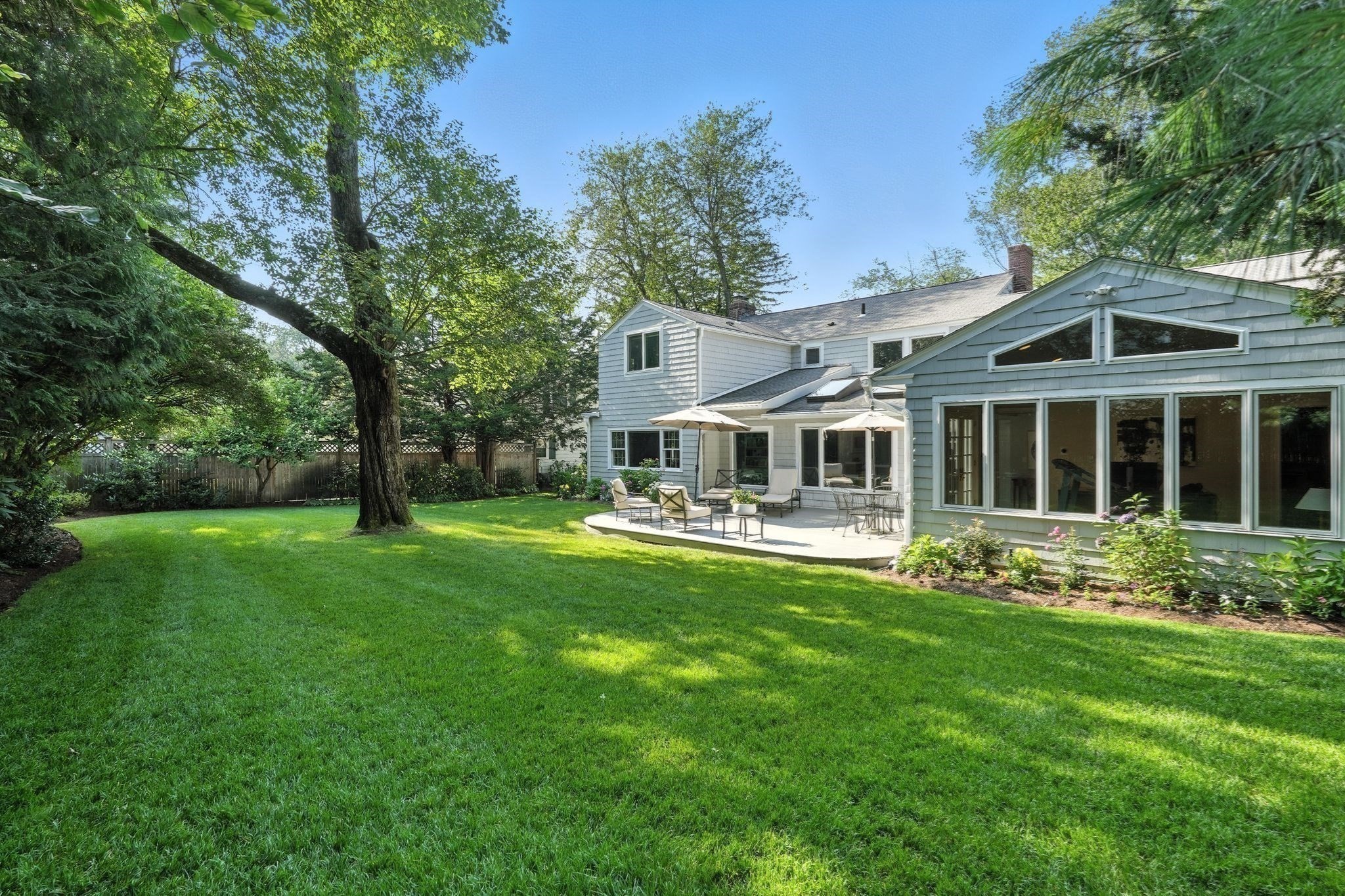 29 Englewood Rd Property Photo 2