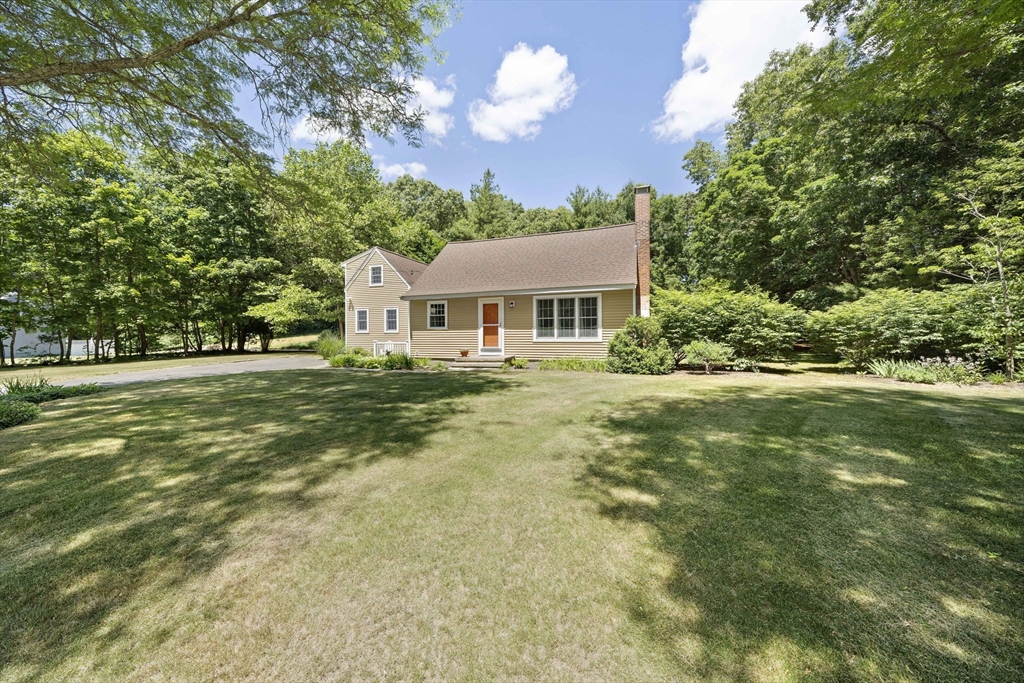 12 Walnut Rd Property Photo 3