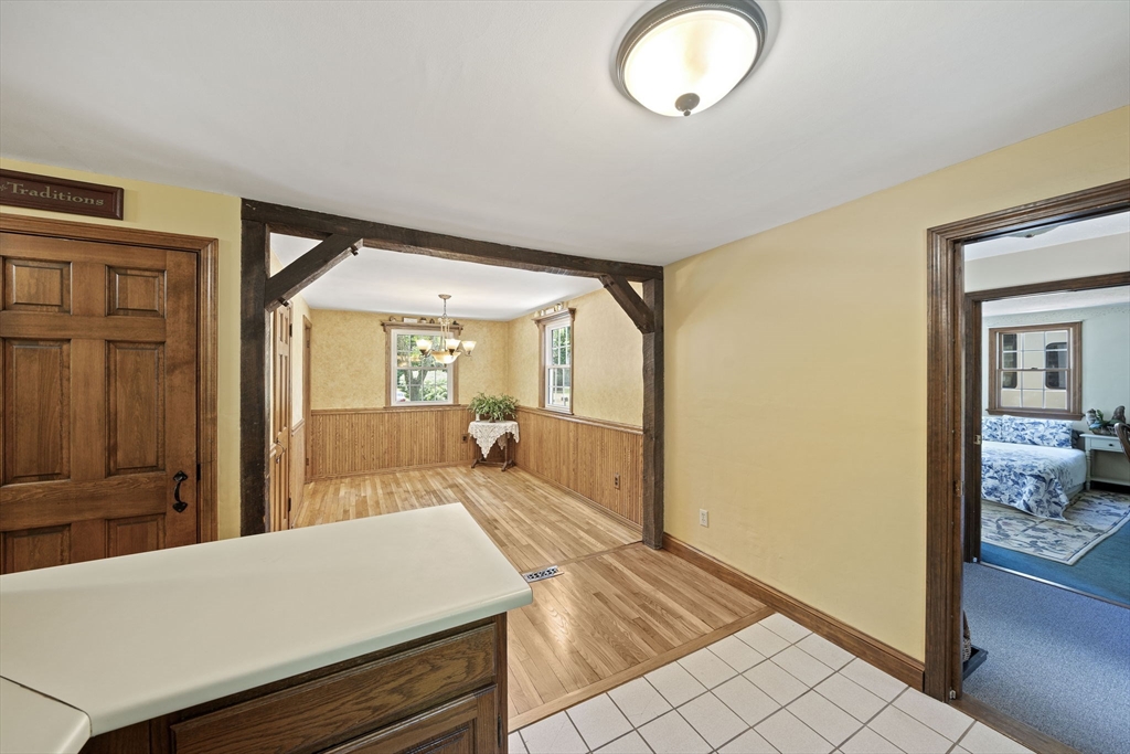 12 Walnut Rd Property Photo 6