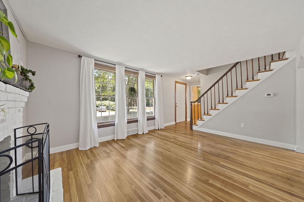 12 Walnut Rd Property Photo 15