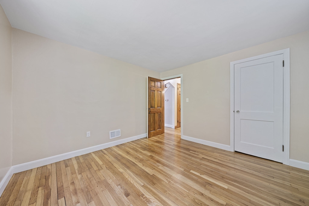 12 Walnut Rd Property Photo 19