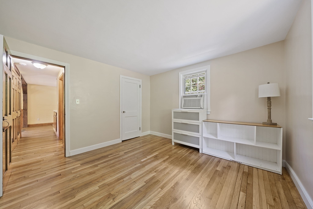12 Walnut Rd Property Photo 20