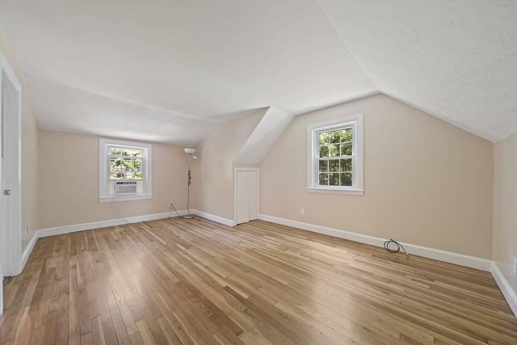 12 Walnut Rd Property Photo 31