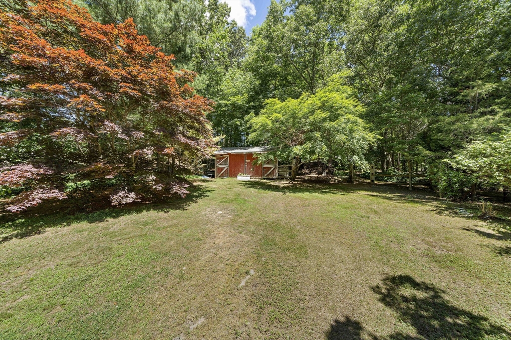 12 Walnut Rd Property Photo 35