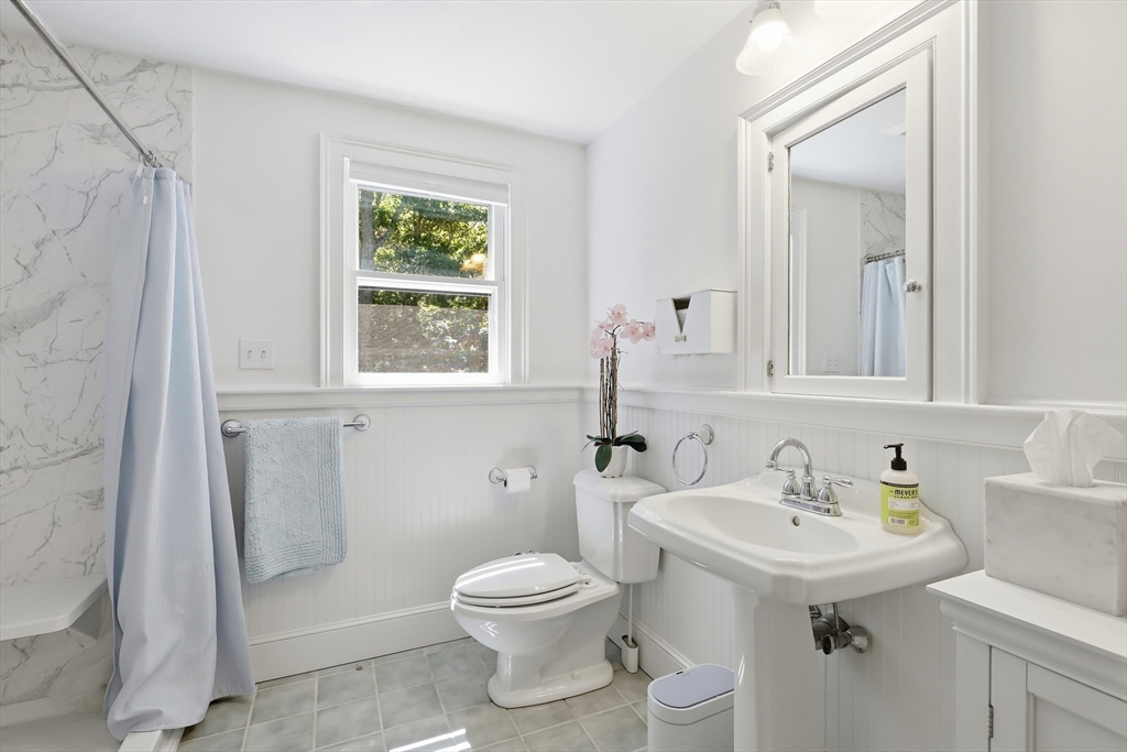 10 Checkerberry Ln Property Photo 16