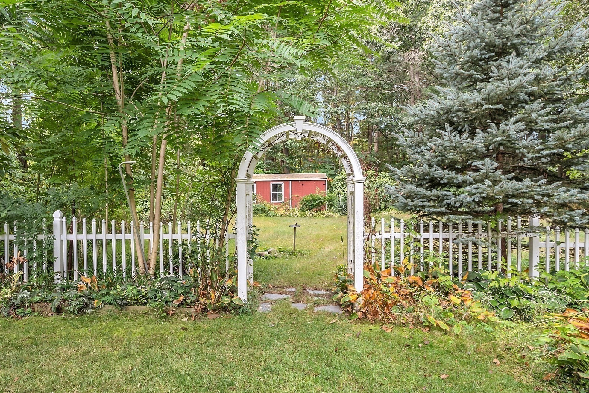 51 Whipple Road Property Photo 16