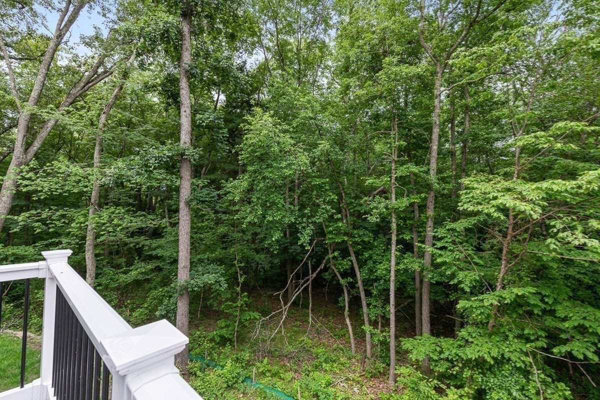 1234 Commerce Way Property Photo 7