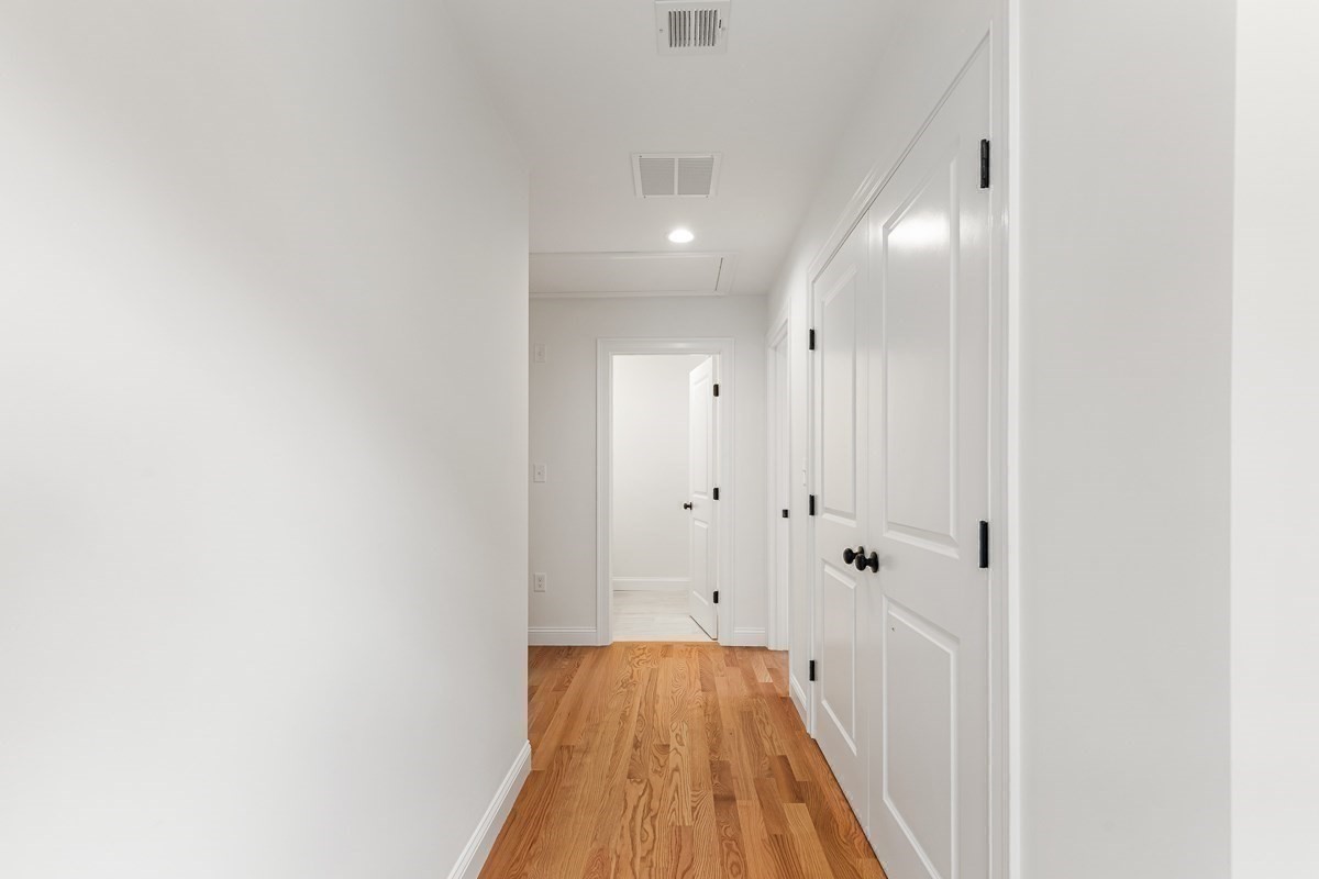 1234 Commerce Way Property Photo 21
