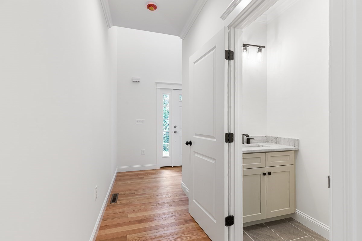 1234 Commerce Way Property Photo 26