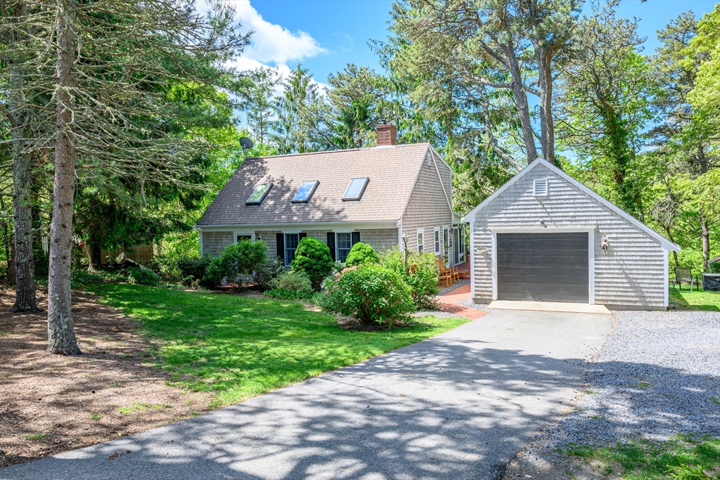 41 Idle Way Property Photo 1
