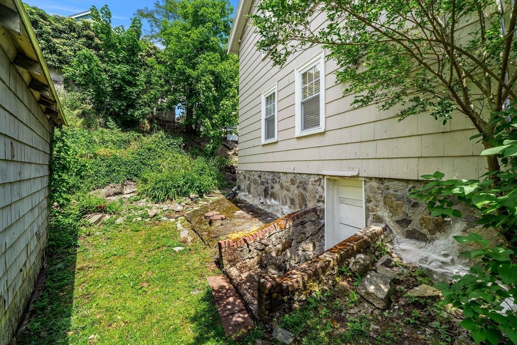 4 Clark St. Property Photo 17
