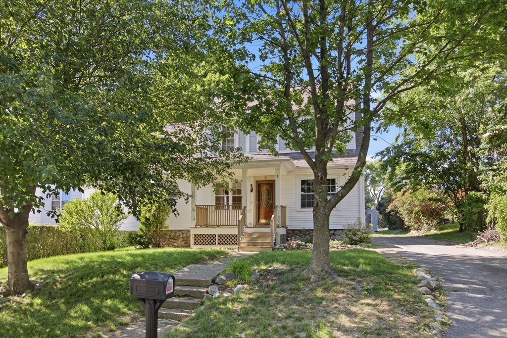 6 Ashburnham Rd Property Photo 2