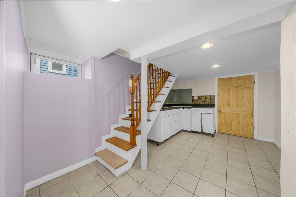 11 North Warren St Property Photo 19