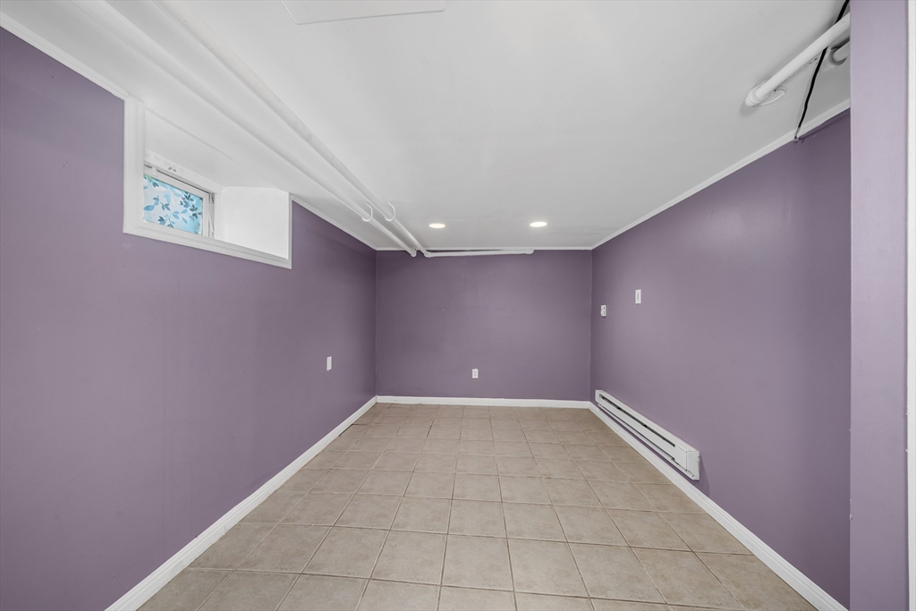 11 North Warren St Property Photo 20