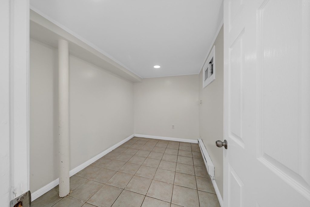 11 North Warren St Property Photo 22