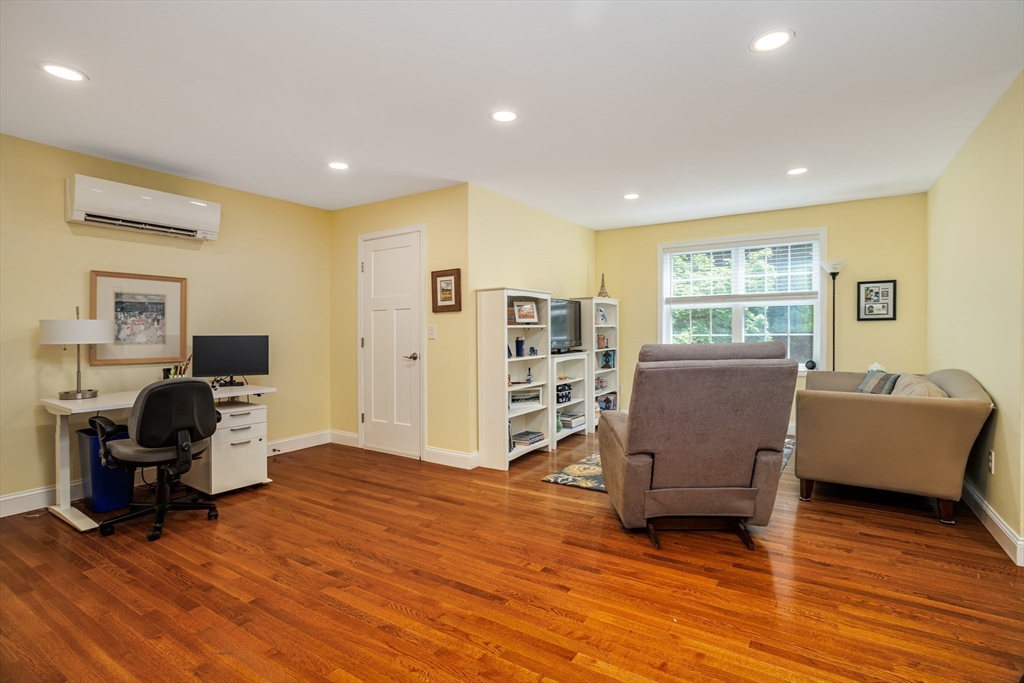 21 Joslin Street Property Photo 29