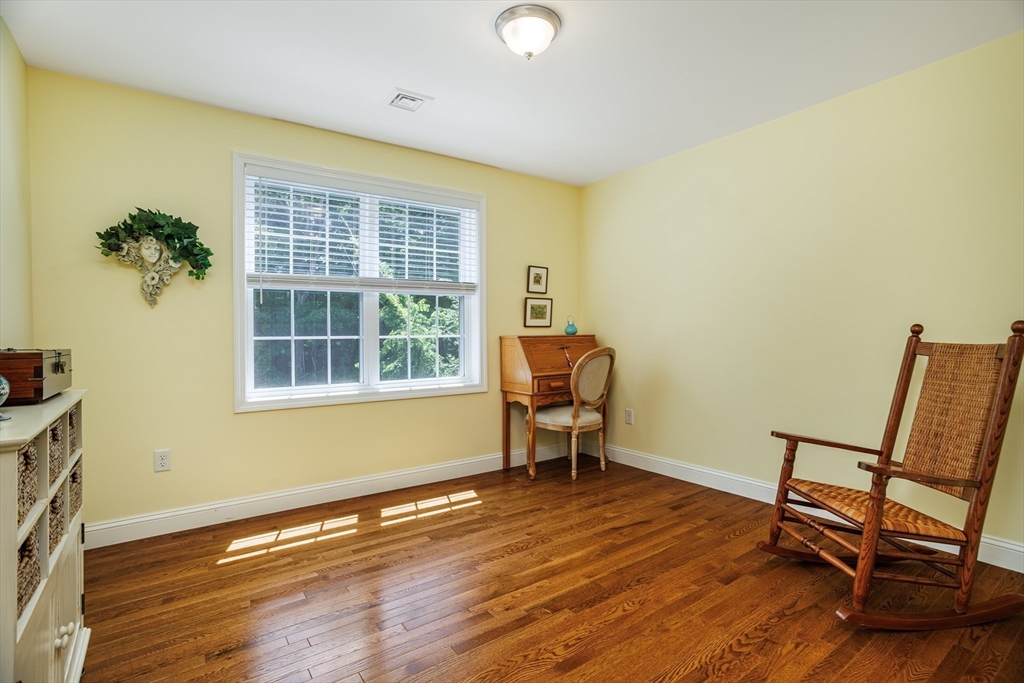 21 Joslin Street Property Photo 35