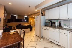 8 St. Lukes Rd # B Property Photo 2