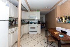 8 St. Lukes Rd # B Property Photo 3
