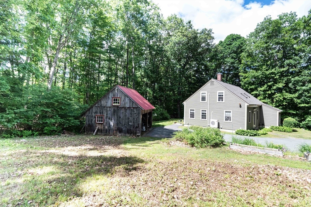 80 Lyman Rd Property Photo 5