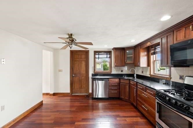 44 Paleologos Property Photo 18
