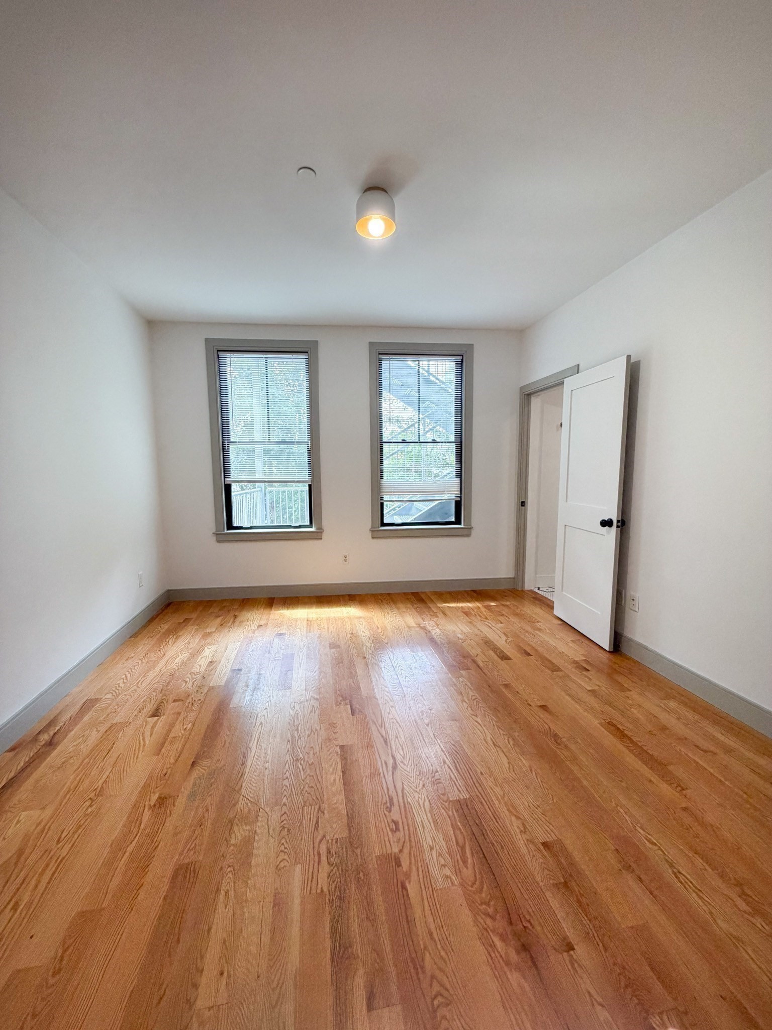 15 Maywood # 3 Property Photo 6