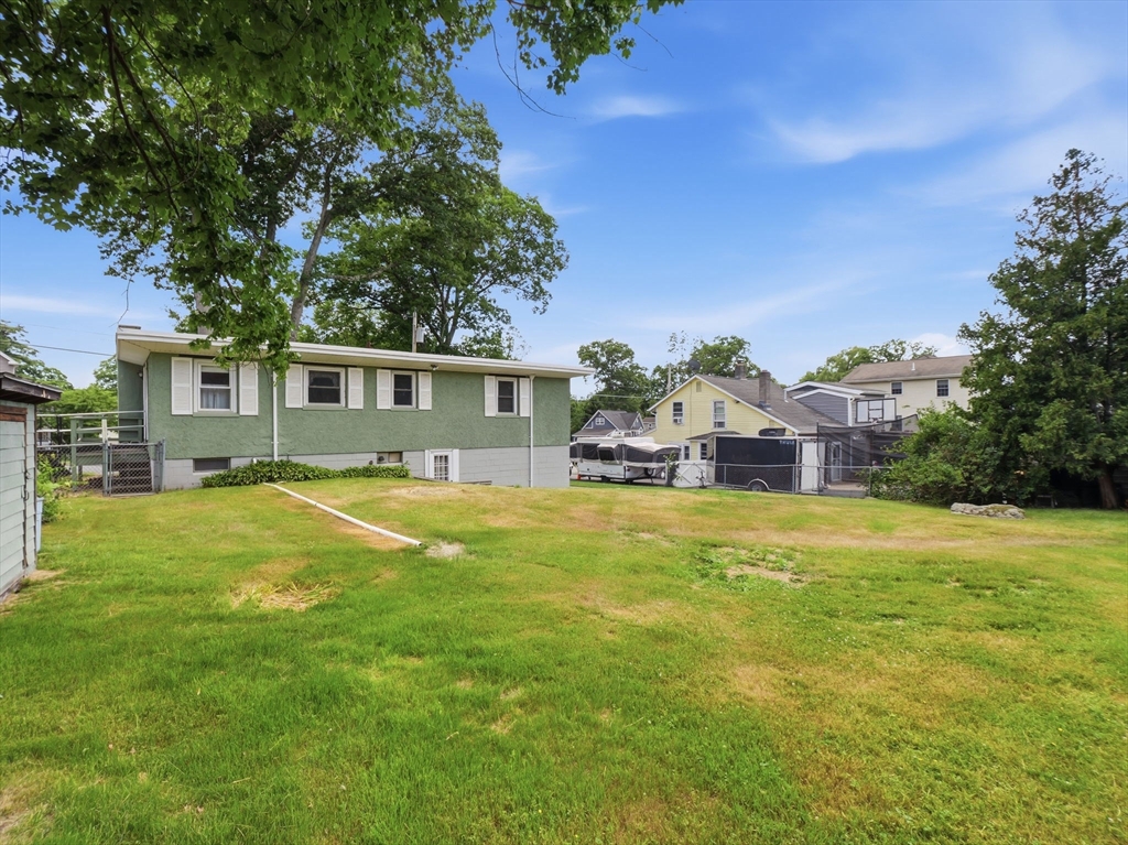 48 Pinedale Ave Property Photo 5
