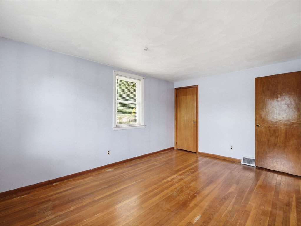 48 Pinedale Ave Property Photo 16