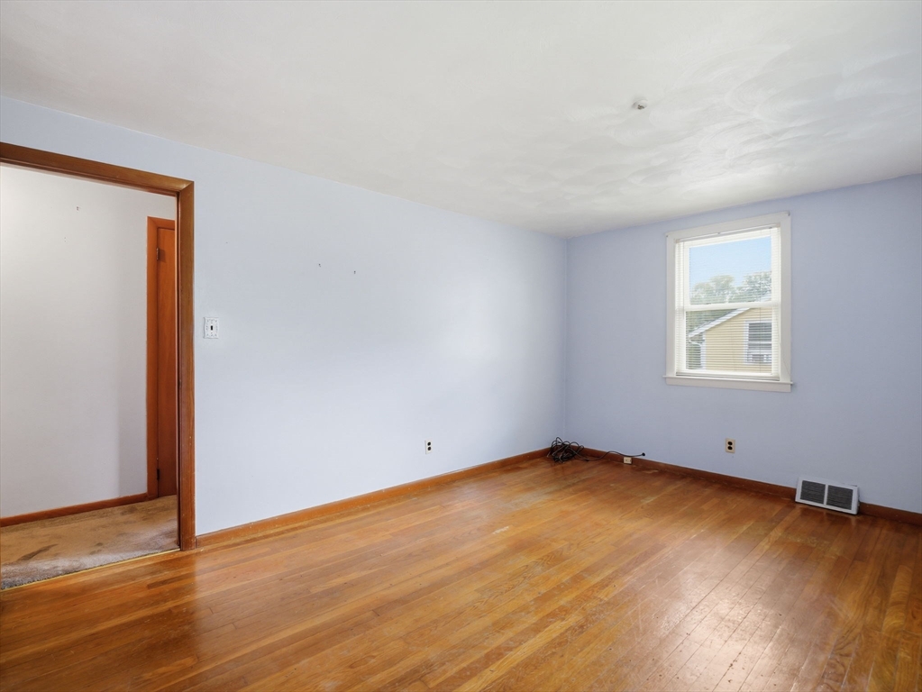 48 Pinedale Ave Property Photo 18