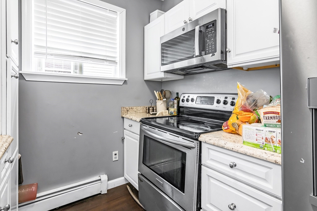 41 Railroad St Property Photo 12