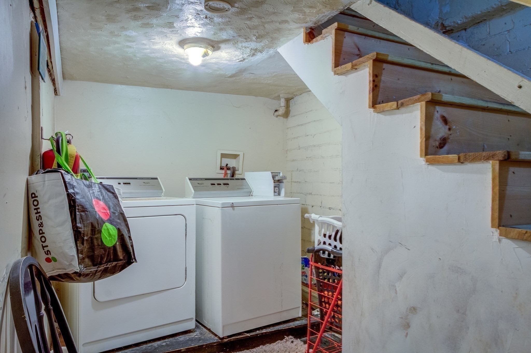 9 Forbes St Property Photo 17