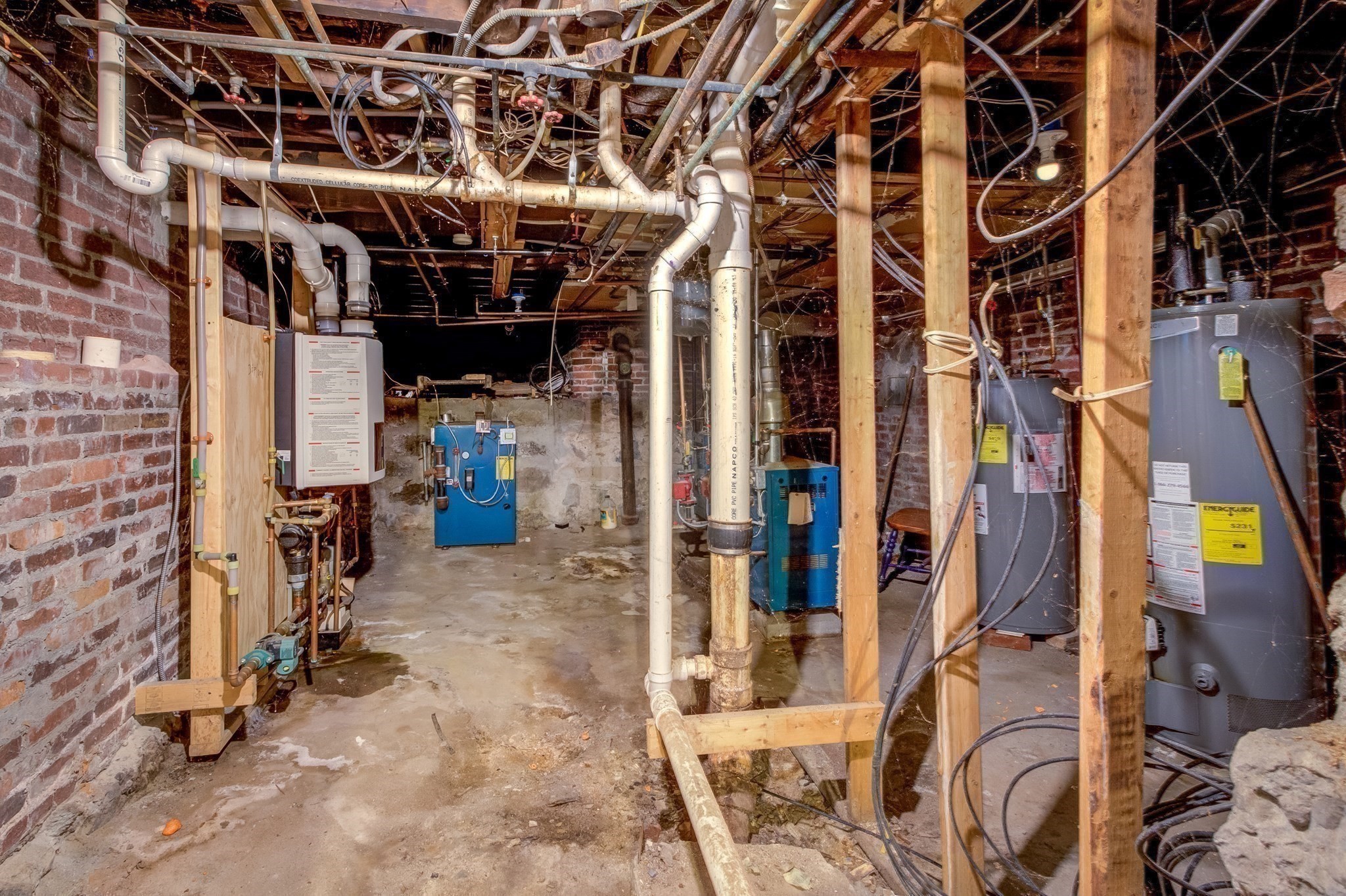 9 Forbes St Property Photo 21