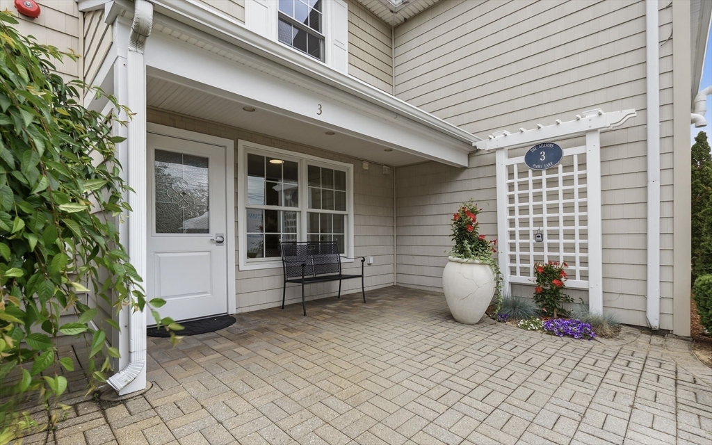 3 Pirmi Lane # 4 Property Photo 1