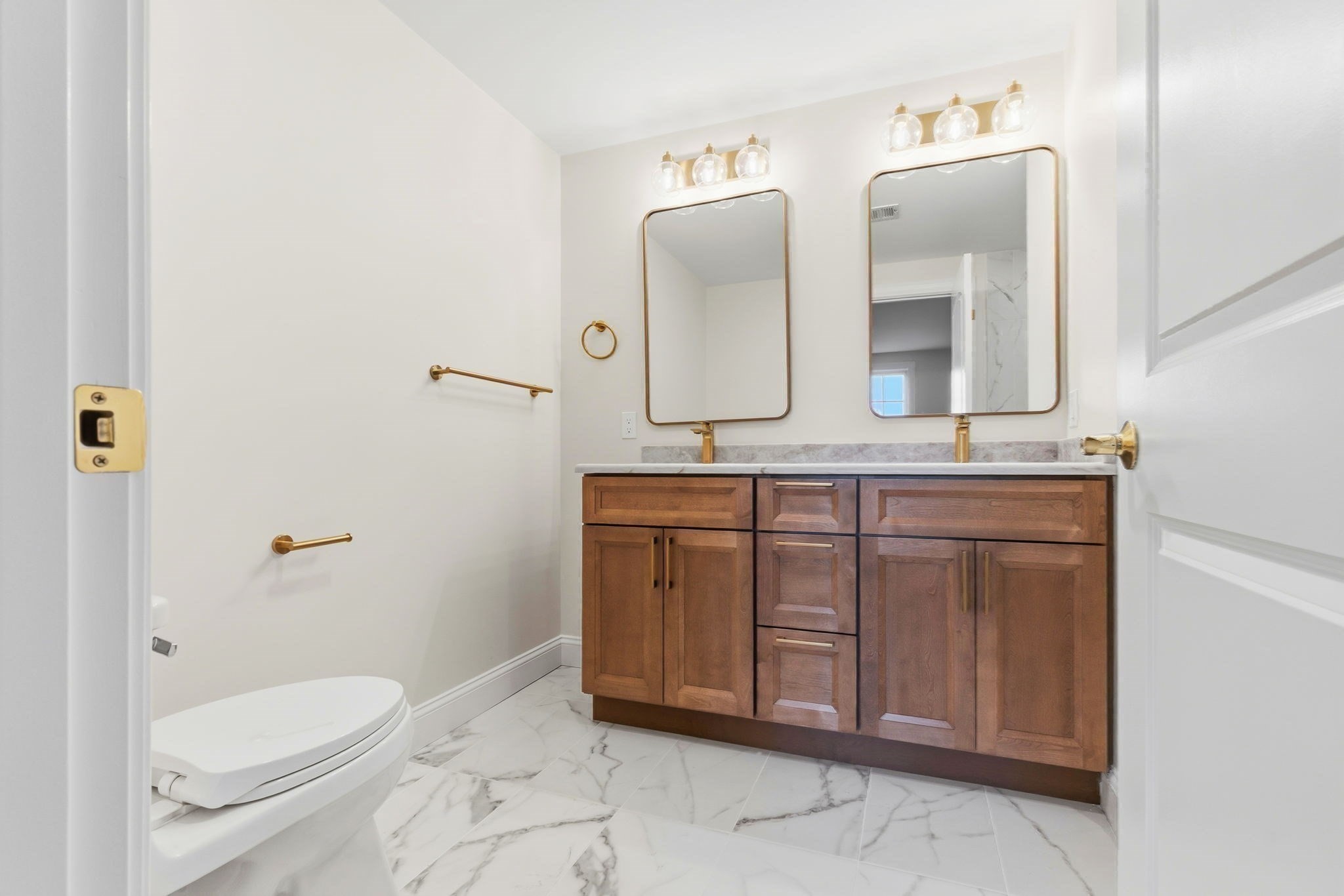 3 Pirmi Lane # 4 Property Photo 16