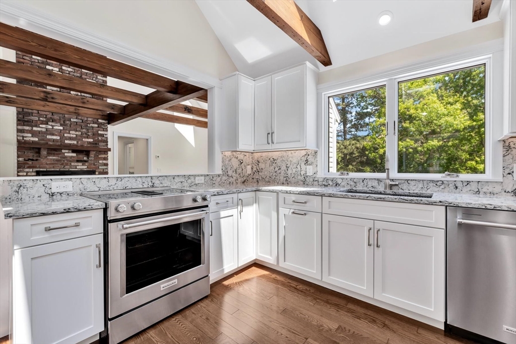 507 S Orleans Road Property Photo 4