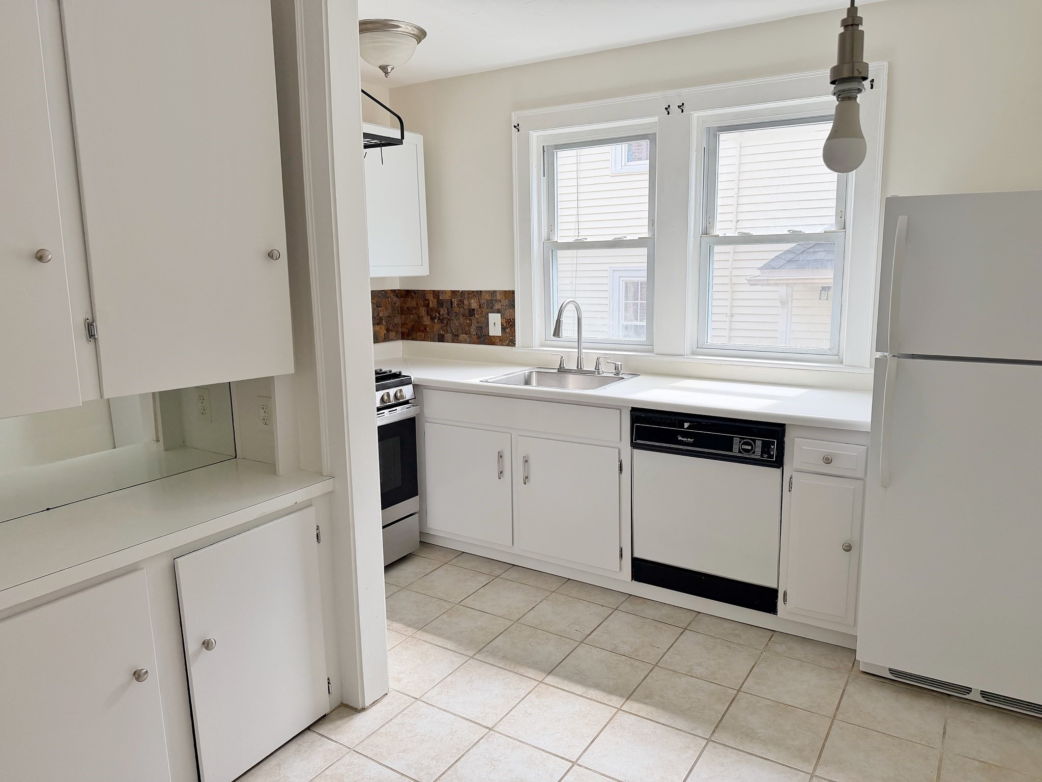 175 Putnam # 1l Property Photo 3