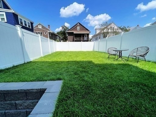 11-13 Lowell St # 11b Property Photo 16