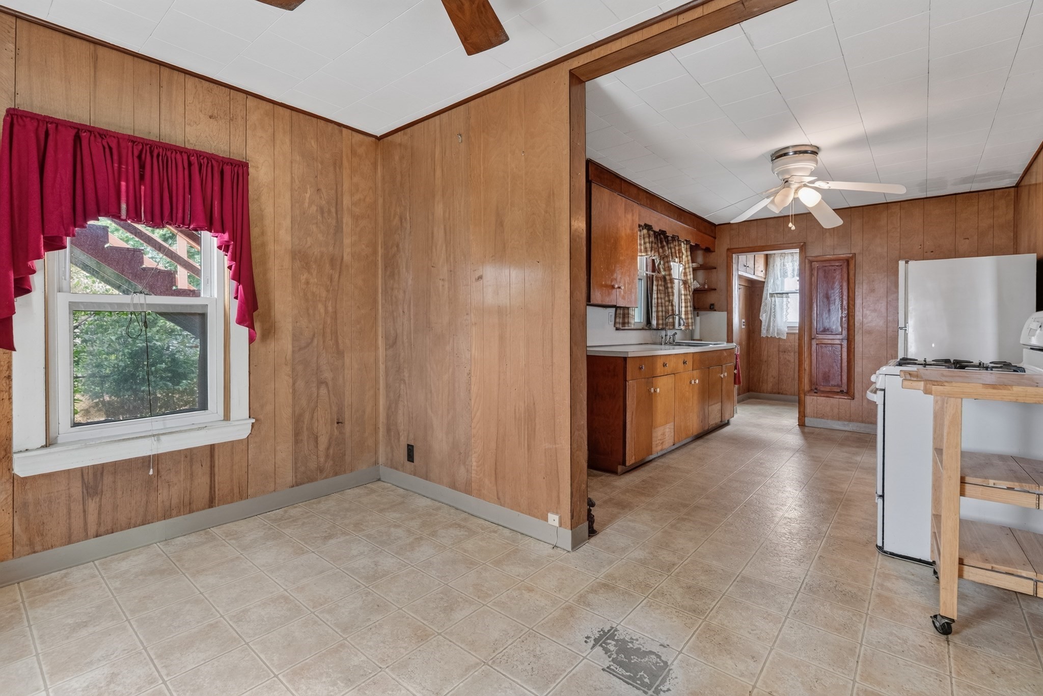 153 Locust St. Property Photo 8
