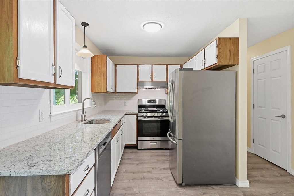 53 Luden St Property Photo 8