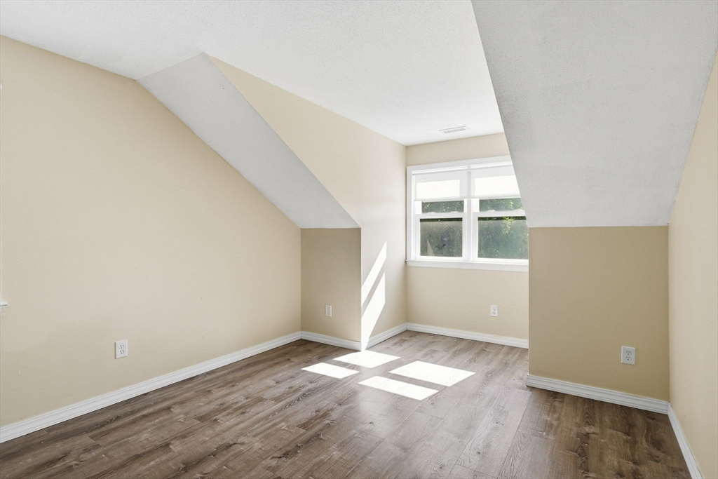53 Luden St Property Photo 19