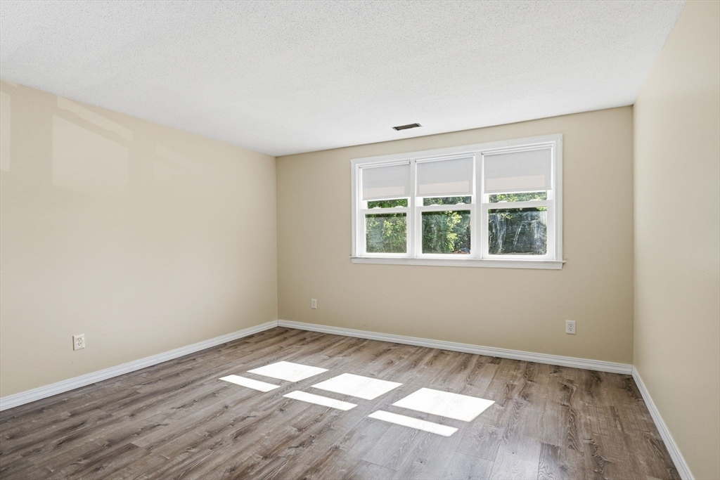 53 Luden St Property Photo 24