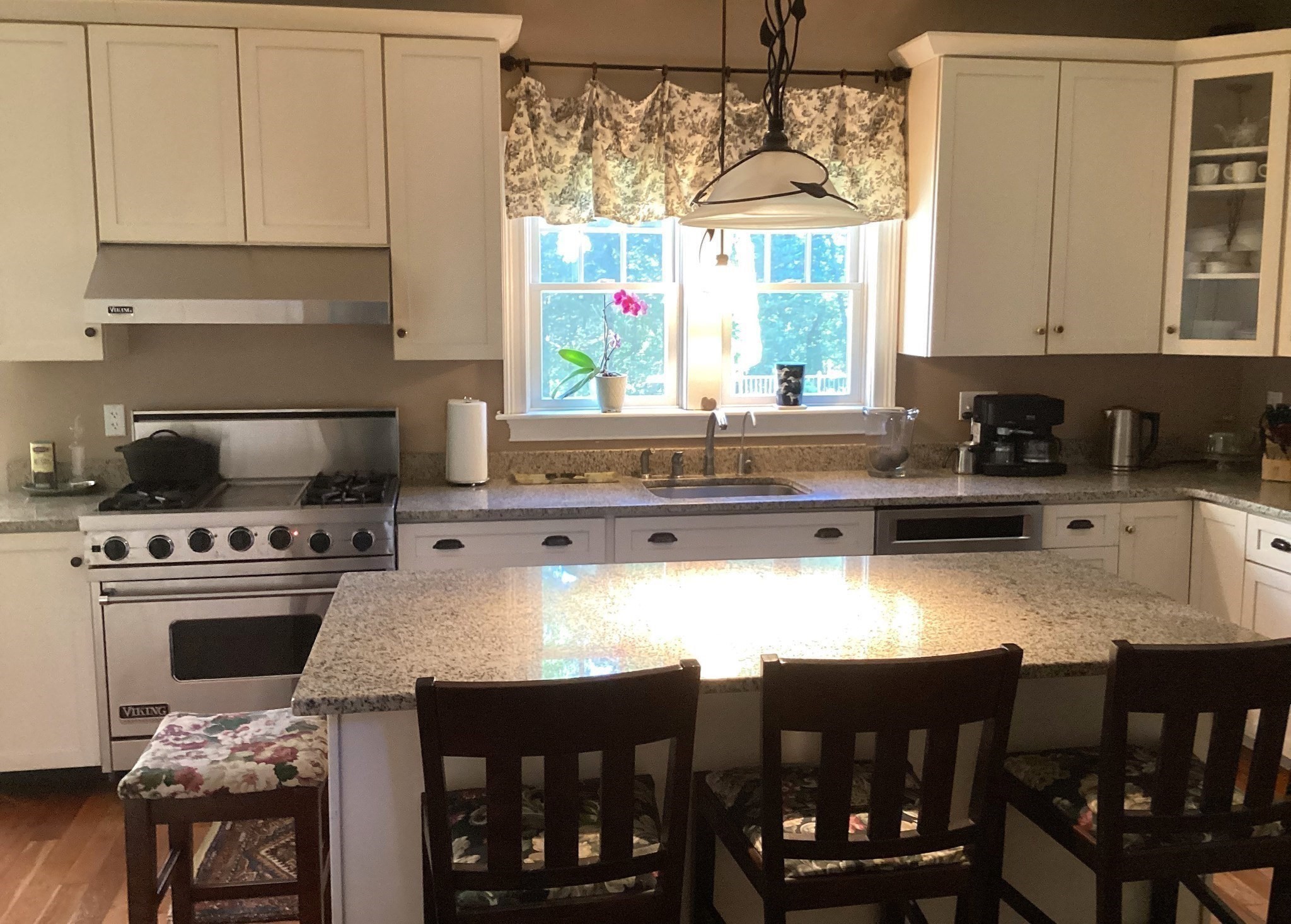 100 Choate Property Photo 16