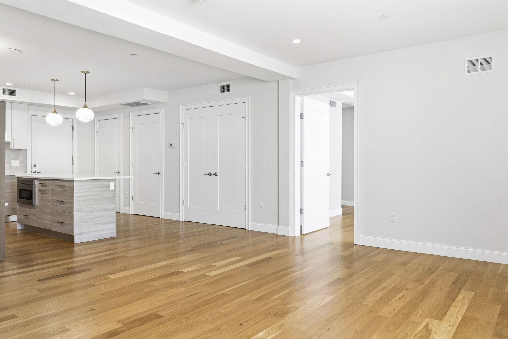 40 Westmoreland St # 2 Property Photo 6
