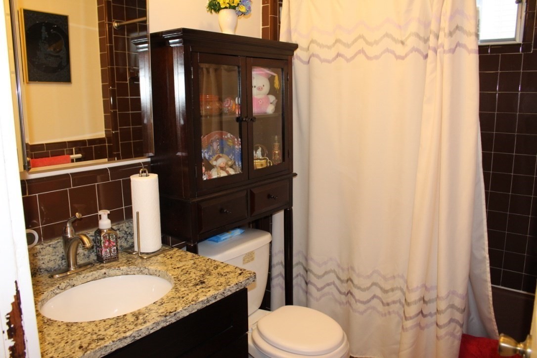 139 Langdon Ave # 1 Property Photo 8